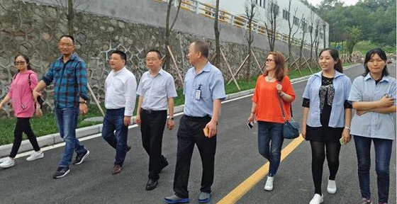 四川信息职业技术学院领导莅临yl23455永利考察指导(图5)